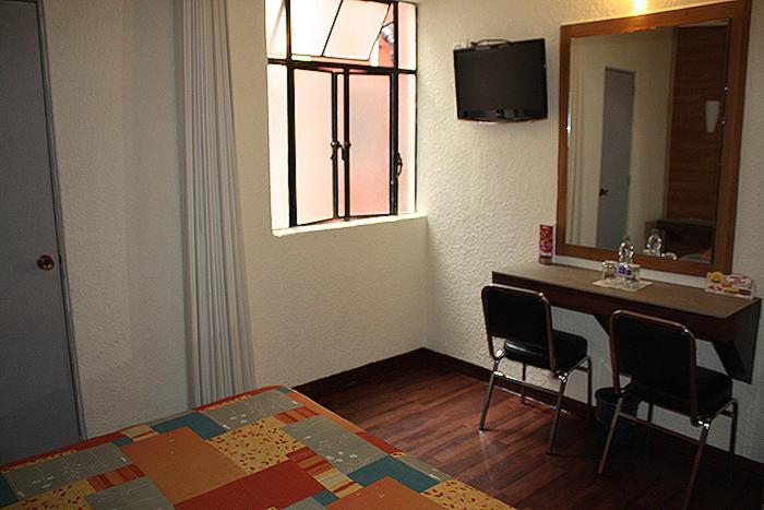 Hotel Ferrol Mexikóváros Szoba fotó
